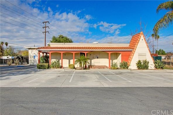 1175 Center St, Riverside, CA 92507